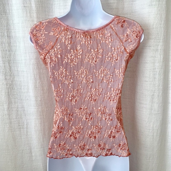EUC- daytrip Sheer Lace Cap Sleeve Top! - Picture 3 of 4
